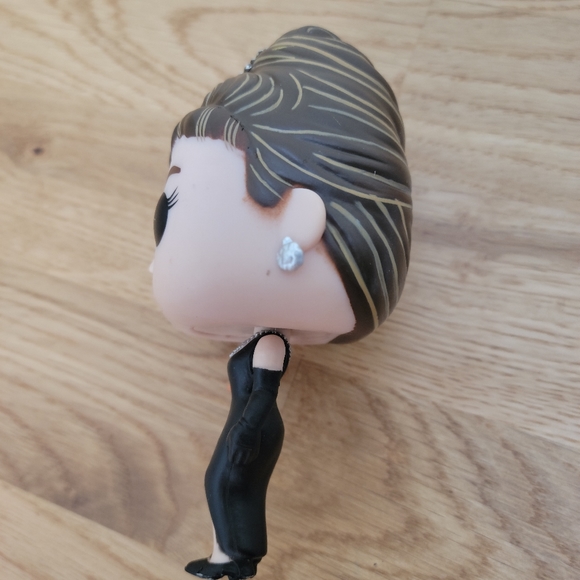 Funko Pop Holly Golightly Audrey Hepburn Breakfast At Tiffany's #380 - Picture 3 of 5